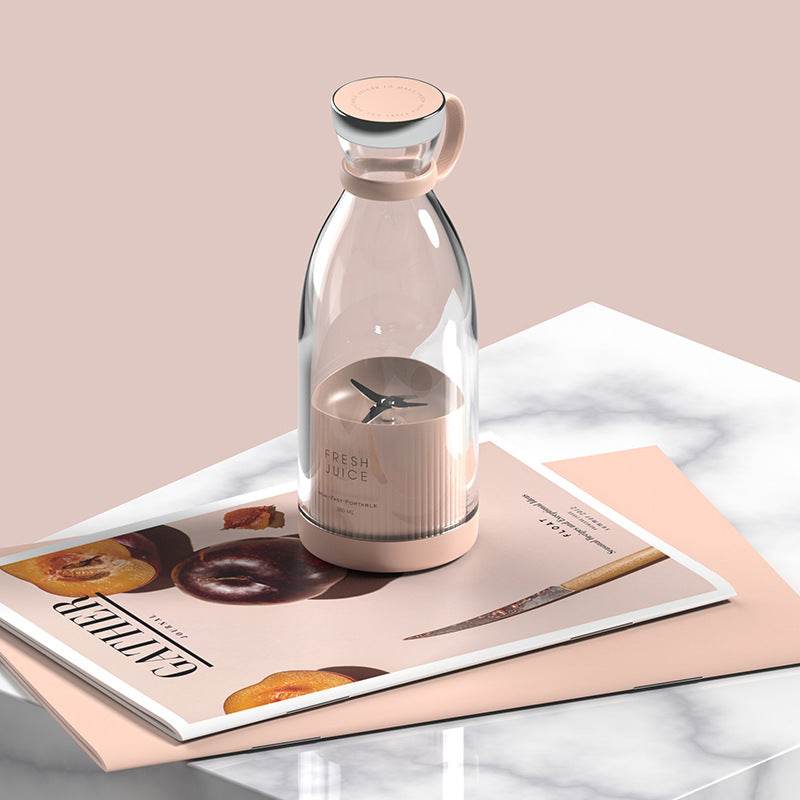 Viora Blend portable electric blender with sleek design